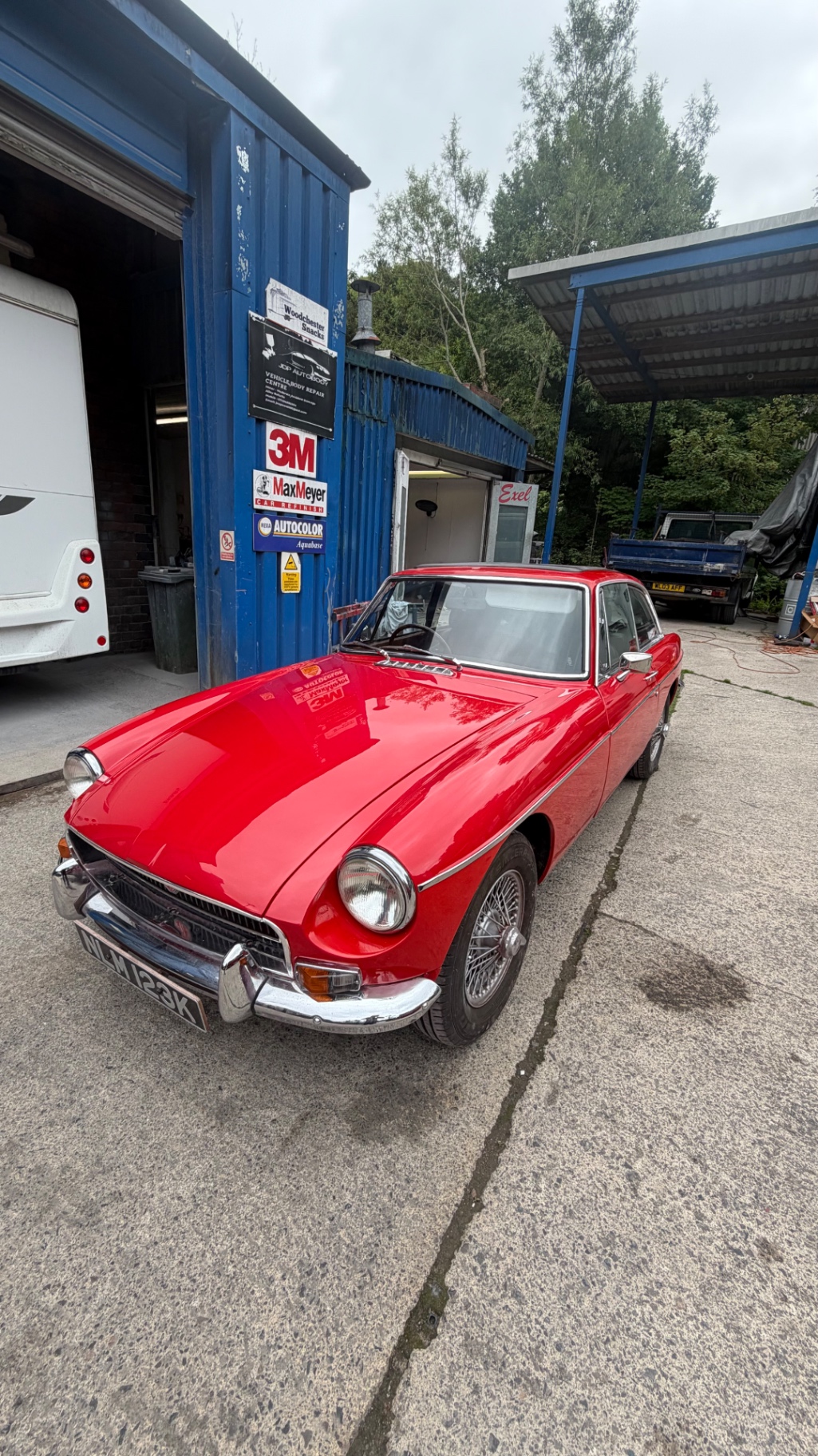Classic MGB Full Respray after repair by JDP Autobody